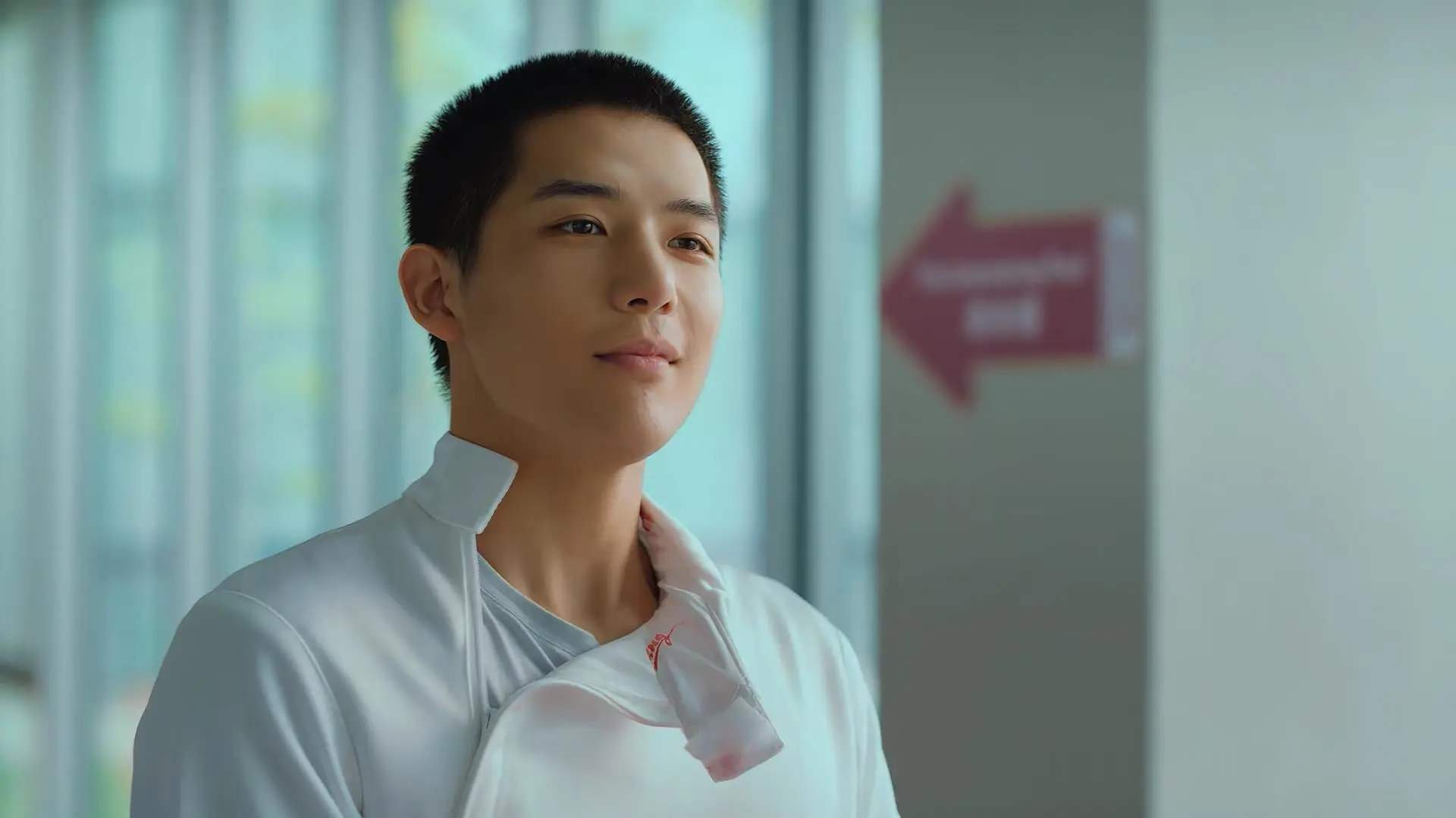 是否应将比赛转移至中立场进行，将比赛进行到底