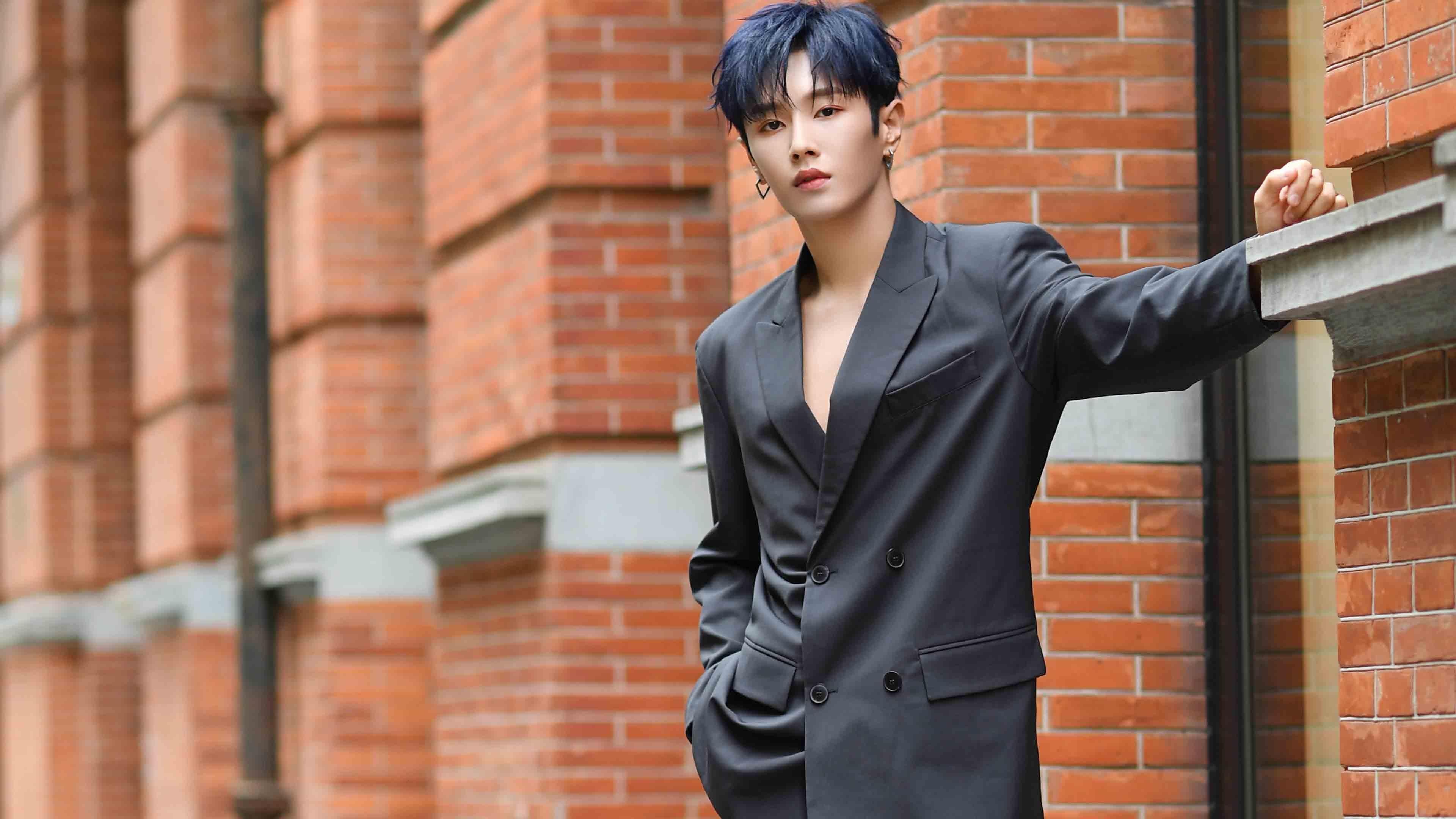 双前腰前插打通中路通道,双前腰战术